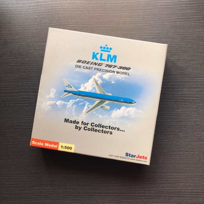 Terlaris Diecast Pesawat Boeing 767-300 - Starjets