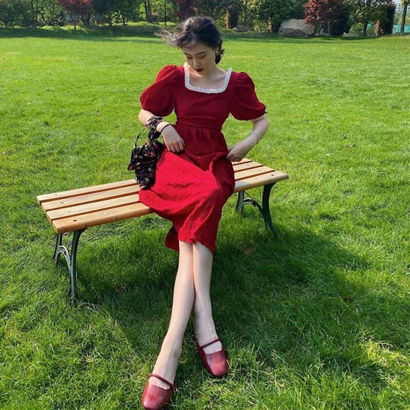 Red Perancis retro lengan pendek gaun musim panas pakaian wanita baru mutiara persegi kerah slim dan asin manis platycodon mid-length dress untuk wanita