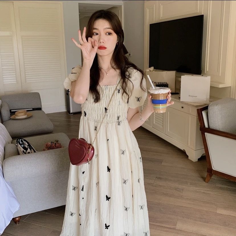 Red Gaya Prancis lengan engah lembut gaun kupu-kupu baru musim panas produk baru kerah persegi ramping rok bunga berlipit rok peri