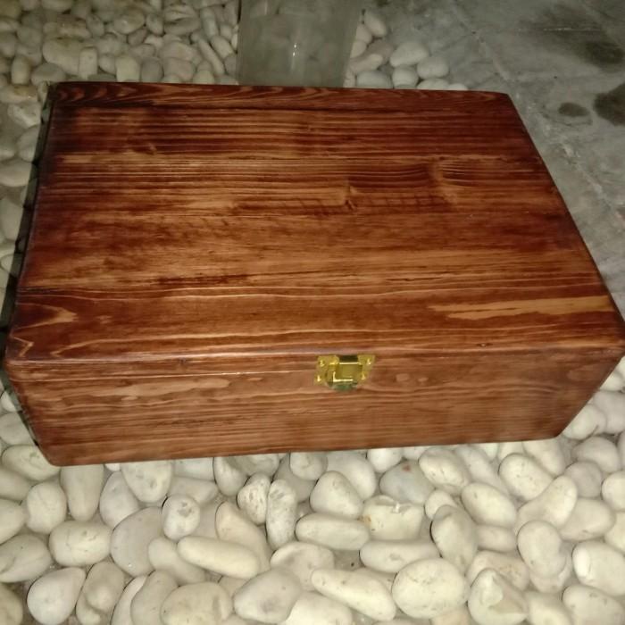 

Kotak Kayu Jati Belanda/ Wooden Box Dengan Sekat