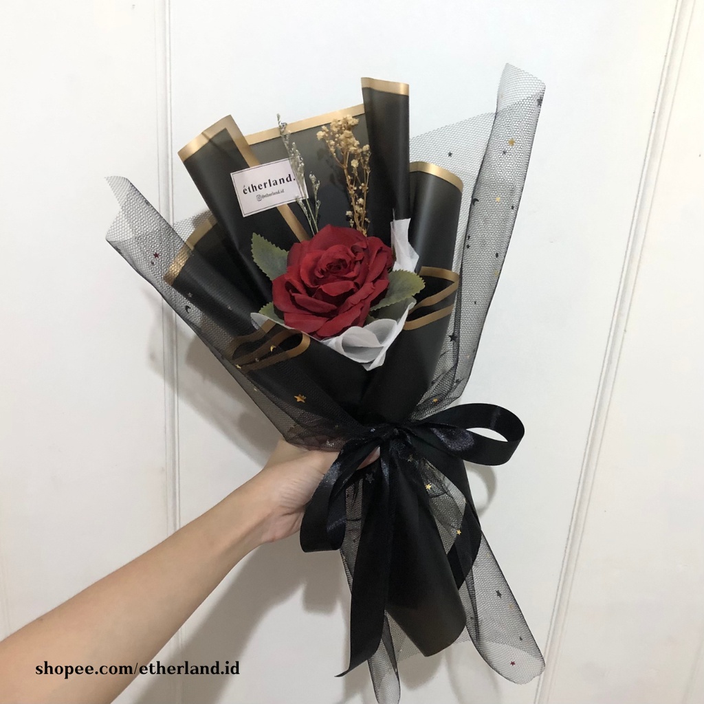 

Single Premium Rose Bouquet | Buket Bunga Palsu [Hadiah Ulang Tahun, Anniversary, Wisuda, Kado] I Etherland