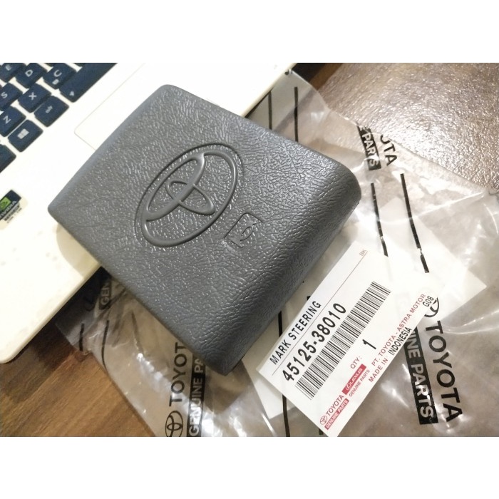 Kode Br05 Pencetan / Tombol Stir Klakson Kijang Super / Kijang Grand Original