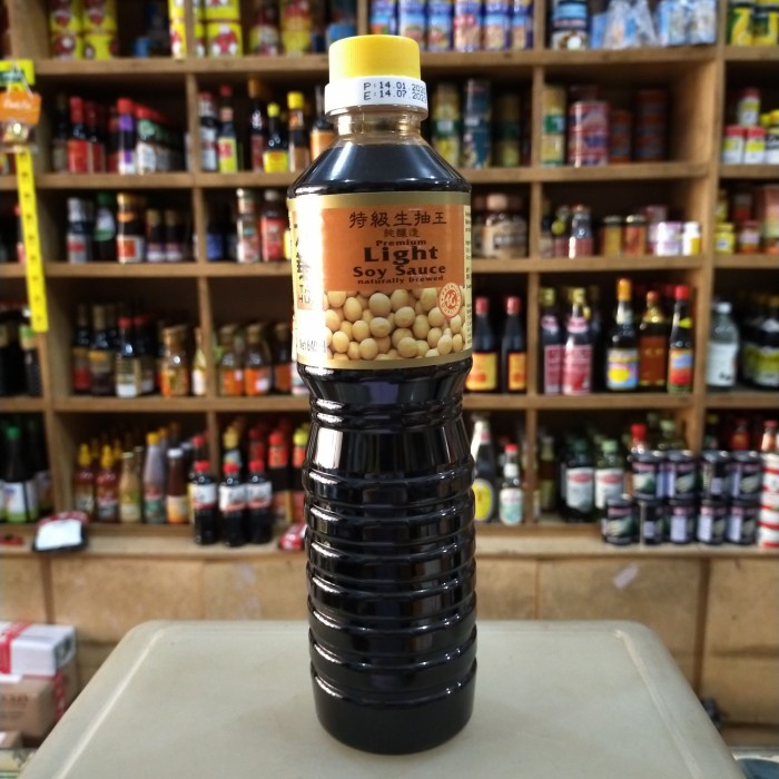 

Tai Hua Light Soy Sauce - Kecap Asin 640Ml