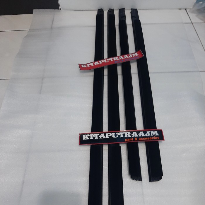 Terlaris Pelipit Kaca Luar Suzuki Apv / Karet Pelipit Kaca Apv