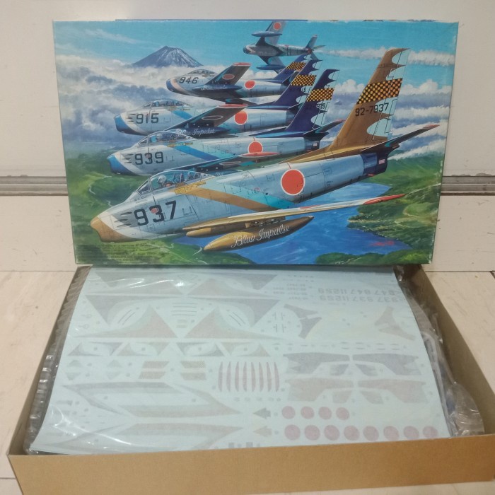 MUST HAVE MODEL KIT COMBO 2IN1 F-86 SABRE FUJIMI 1/72 TERMURAH