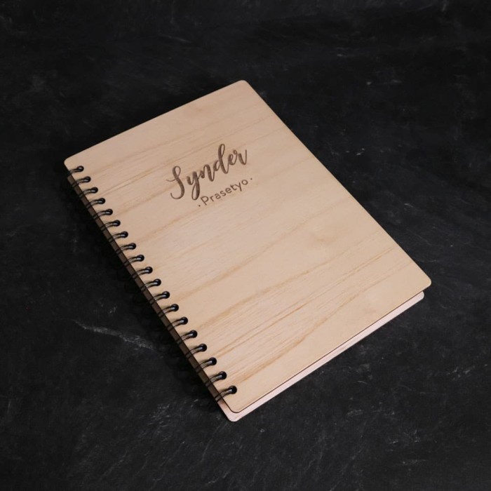 

Wooden Notebook/ Buku Tulis/ Buku Catatan/ Jurnal B5