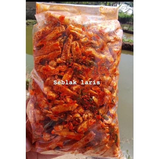 

basreng 500gram.basreng pedas daun jeruk