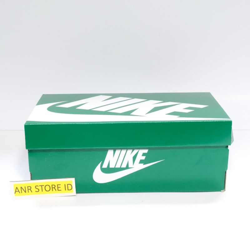 

Kemasan Inerbok Kardus Sepatu Nike Merah Hitam Glosi Bahan Tebal & mudah Di Rakit