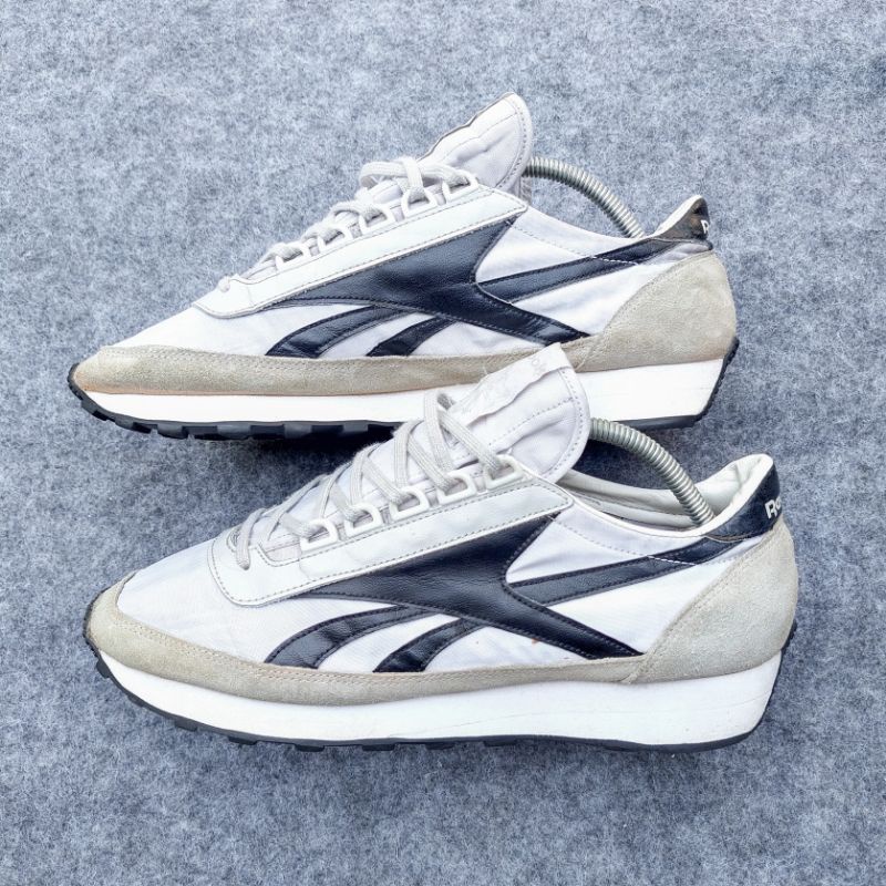 Reebok Aztec Black White