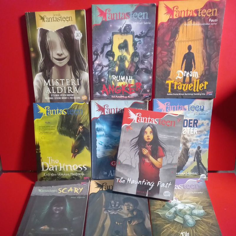 

Novel Horor Remaja Fantasteen Ghost Dormitory, The Escapist, Banyak judul