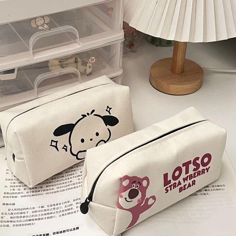 

8.8 Ins Pacha Anjing Tas Pensil Cute Strawberry Bear Tas Pensil Jaring Merah Kapasitas Besar Siswa Sekolah Dasar Smp Peralatan Penyimpanan Tas Grosir !!