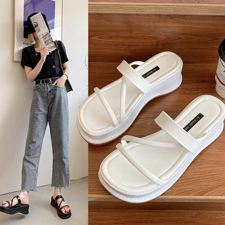 New Stock.. Sepatu Sandal Slop Wanita Wedges Kekinian Terbaru Sendal Selop Slip Sol Karet Hitam Puti