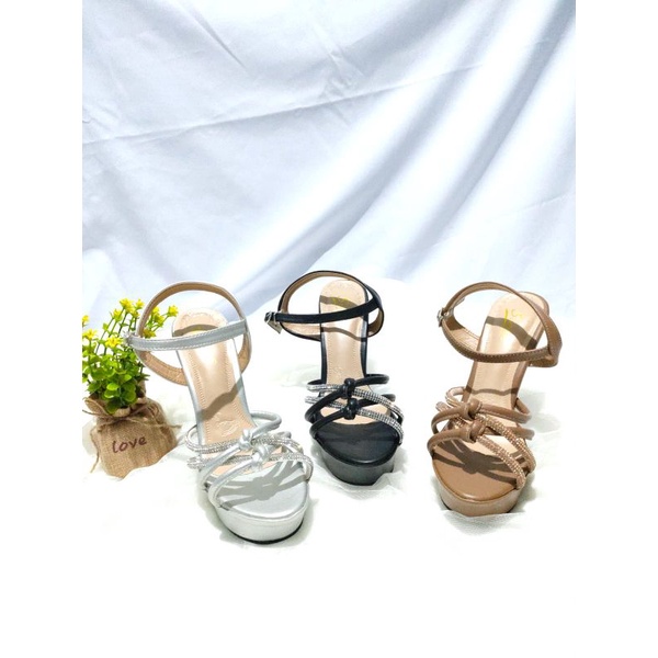 SANDAL PESTA WANITA CANTIK|SANDAL PESTA IMPORT WANITA|SANDAL WANITA WISUDA CANTIK|SANDAL PESTA WEADI