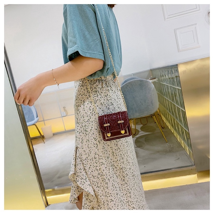 PALING DICARI. Tas Selempang Wanita Rantai Mini Berpayet Kulit Satu Bahu Tas Persegi Kecil/Shoulder 