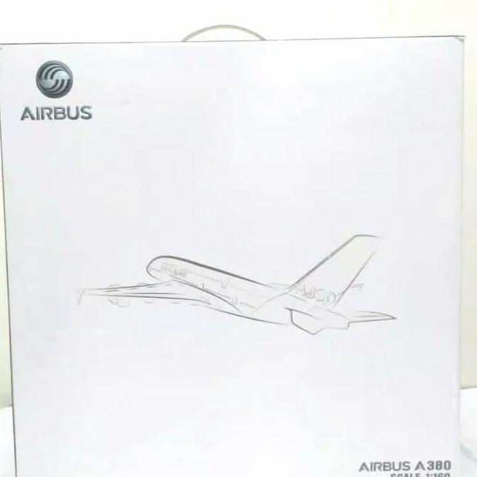 Pesawat Diecast Qantas Besar