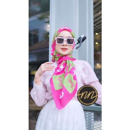 S4 HIJAB SEGIEMPAT DENNAY MOTIF BARBIE VOAL PREMIUM LASER CUT
