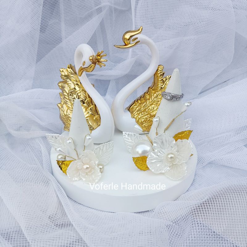Ring Box Tempat Cincin Ring Bearer Pernikahan Lamaran Swan Putih