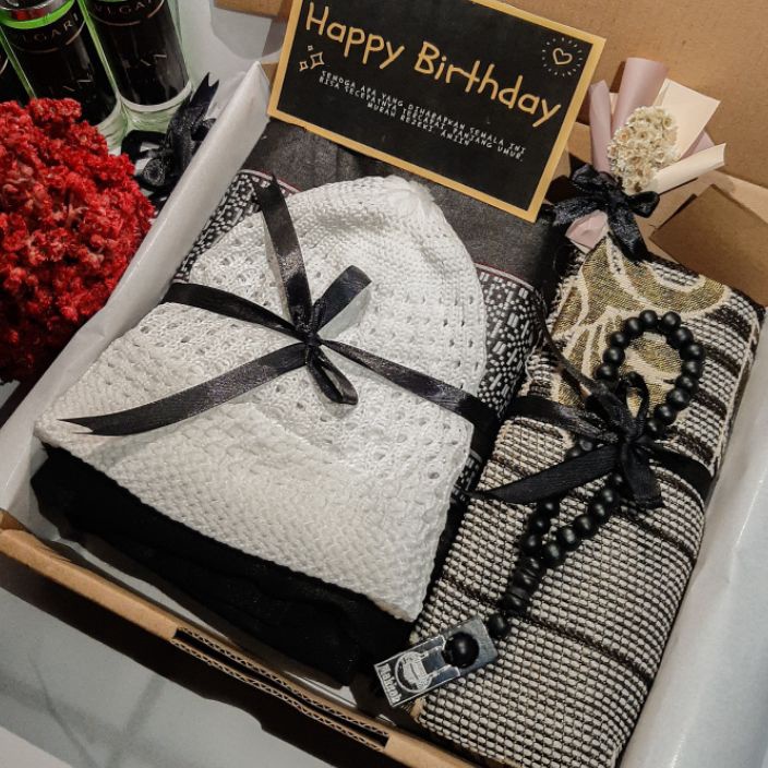 

VHJZ4739 [PROMO SALE!!!] HAMPERS COWOK MURAH | GIFT BOX COWOK | KADO ULANG TAHUN | HAMPERS ULANG TAHUN | KADO COWOK | GIFT BOX COWOK MURAH