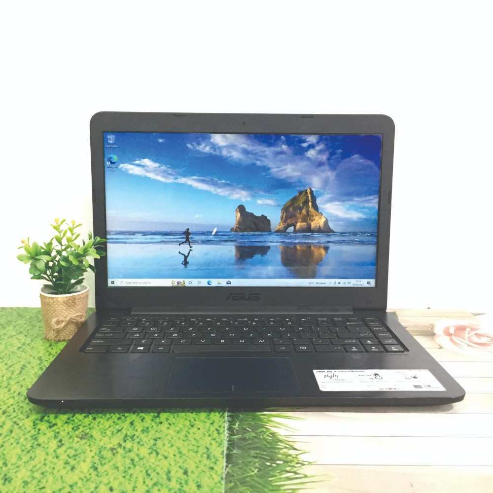 Laptop Asus E402 RAM 4GB HDD 500GB Layar 14" Slim Mulus cuma 2 jutaan siap pakai