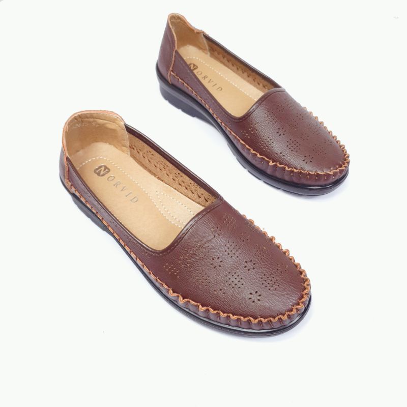 Norvid Sepatu Wanita Slip On Tebal N262815