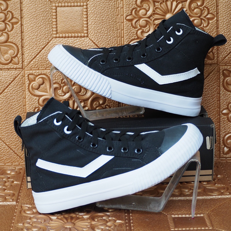 SEPATU SNEAKERS PRIA TINGGI CASUAL BAHAN KANVAS TEBAL 12OS LIKEORI HIGH BIRUNAVY