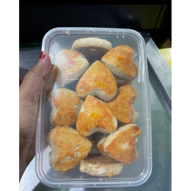 

Kue Kacang Love isi 30 pics, enak gurih tdk keras