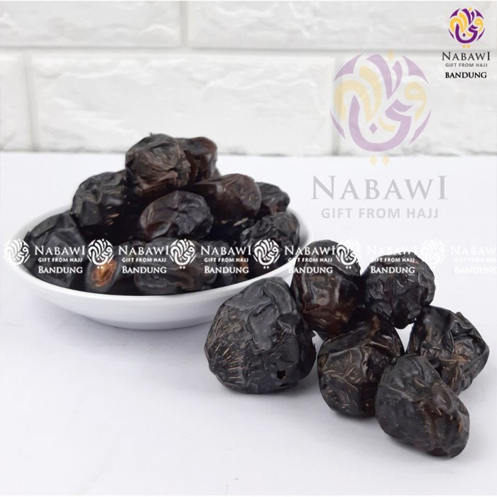 

KURMA AJWA/KURMA NABI/KURMA AJWA ASLI/OLEH OLEH HAJI & UMROH HIGHT CLASS