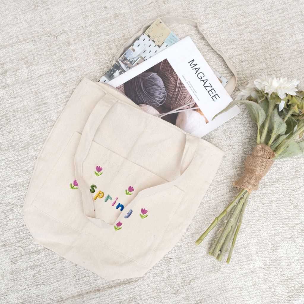 (maiesthetic) Noun Totebag Kuliah resleting