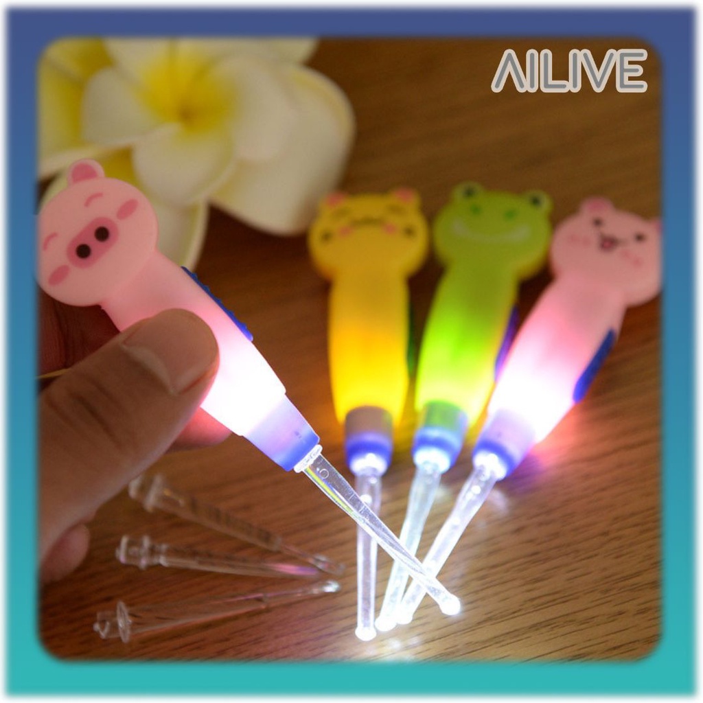 1 SET Korek Kuping LED Karakter Kartun Lampu Senter / Pembersih Telinga Bayi Anak Flash Light Ear Pick