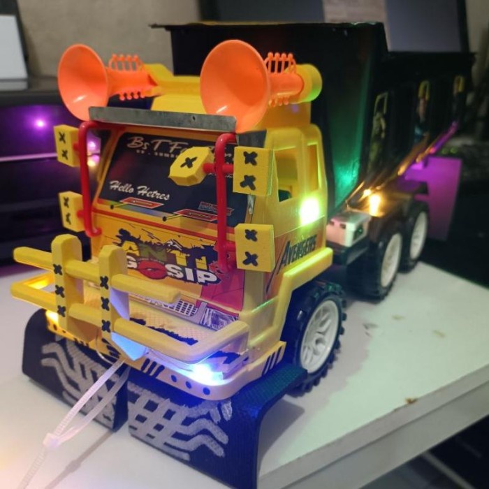 MUST HAVE MOBILAN ANAK TRUK OLENG PASIR PLASTIK MODIFIKASI FULL LAMPU WARNA TERMURAH