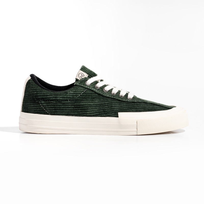 MARQUE.CO ‘Tova’ DARK GREEN Corduroy vol 3.0 - Sepatu Pria &amp; Wanita dengan Konsep Jadul Nostalgia 1990an! Bonus Mainan Jadul, dan Insole Super Empuk! Packaging Sneakers Paling Unik!