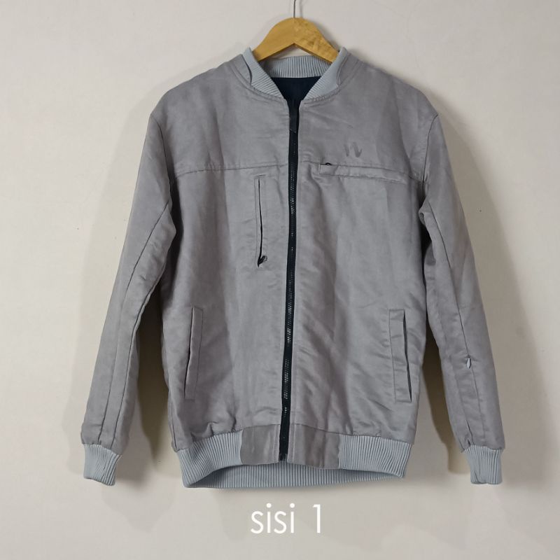 Jaket Bomber Iwearzule Helio preloved