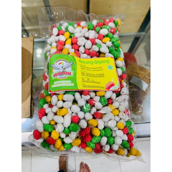 

kacang goyang ukuran 2000 gram/2kg,oleholeh khas kota palu ORIGINAL