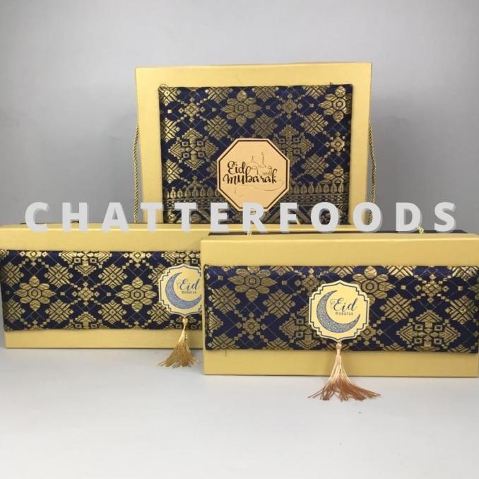 

Hampers Hardbox Songket Premium Isi 2,3,4Toples / Box Hampers Lebaran Original