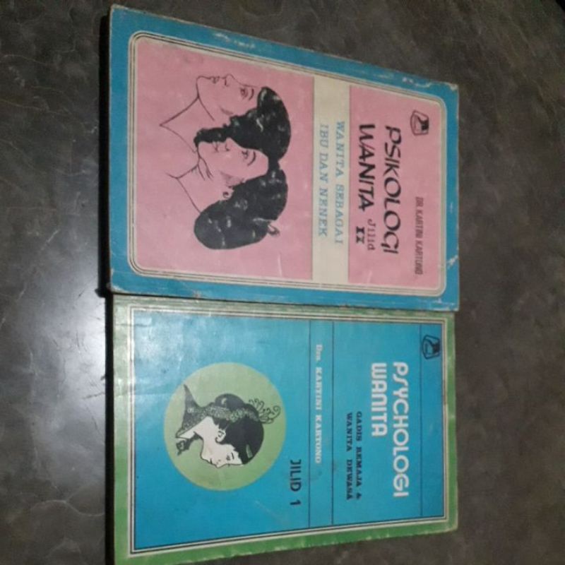 

PsikologiWanitaJilidI&II
