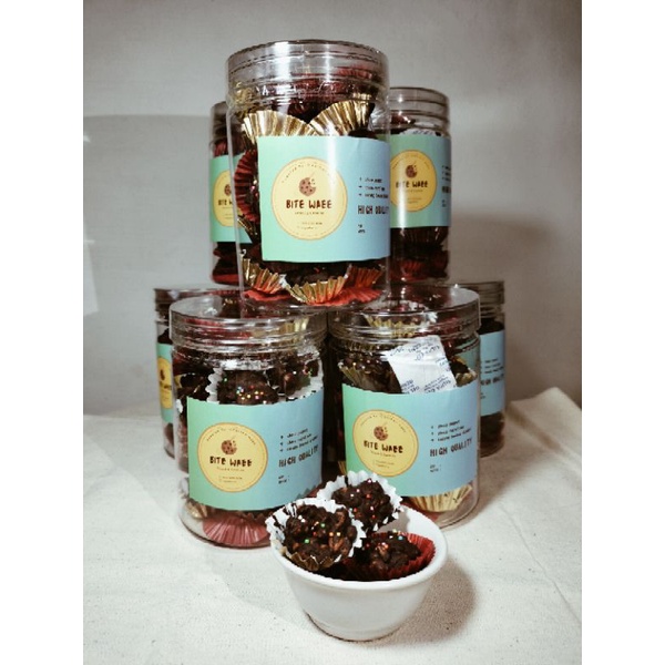 

CHOCO PEANUT / COKLAT KACANG