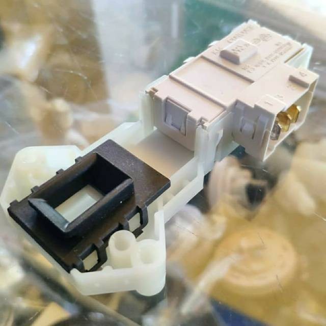 ELEKTRONIK KABEL & SPAREPART DOORLOCK KM5 MESIN CUCI LG FRONT LOADING