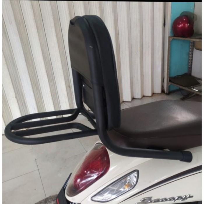 Sandaran Jok Belakang Motor Scoopy Genio
