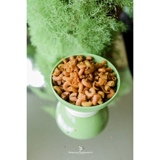 

MAKARONI PEDAS DAUN JERUK 500 Gr