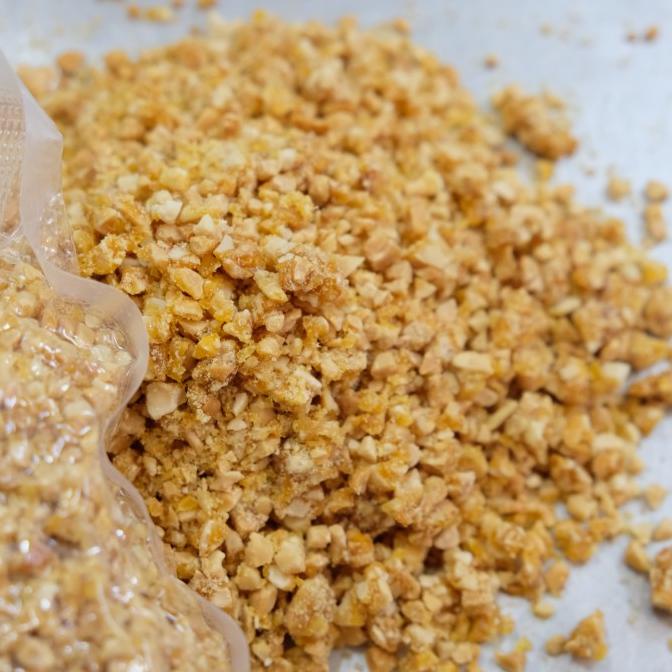 

kacang nougat siap pakai 1kg. asli Lawskitchen. enak
