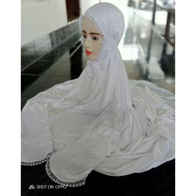 Mukena Lajuran Sutra Blitz Kepyur Coret - Mukena Lajuran Sutra Blitz Polos Renda - Mukena Terusan Pu