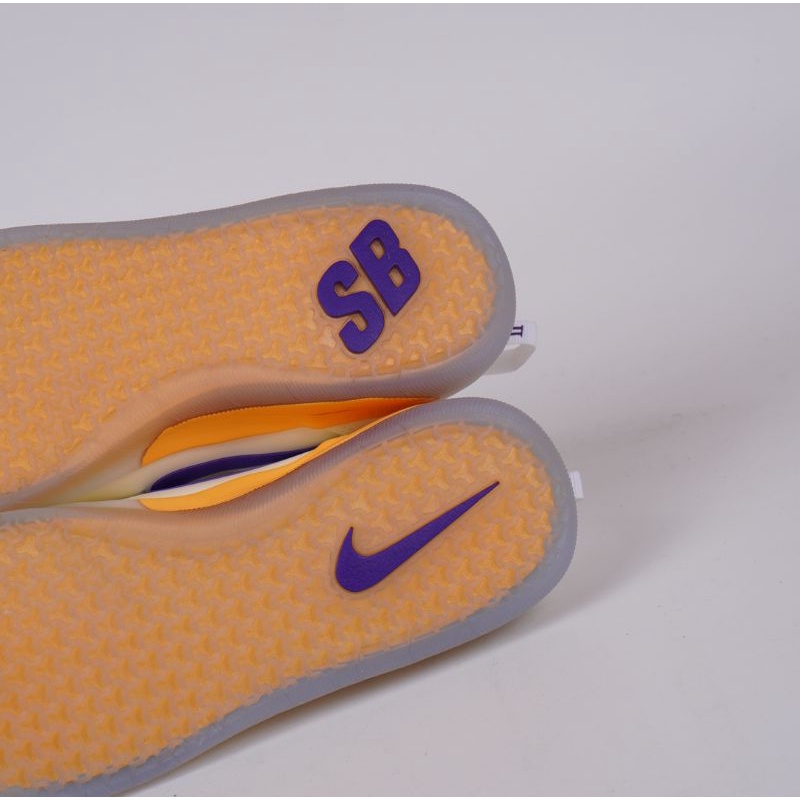 Sepatu Nike SB Nyjah Free 20 Nba La Lakers White Court