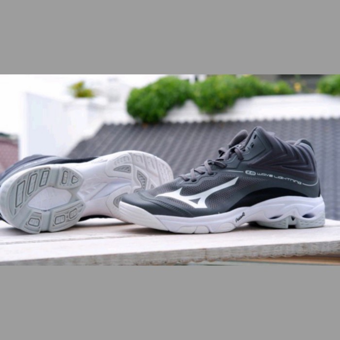 Terlaris Sepatu Voli Mizuno Wlz 6 Mid Sepatu Olaharga/Mizuno Wlz6 Sepatu Mizuno