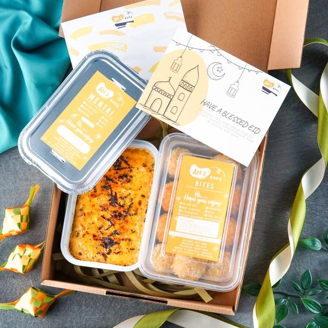 

Promo Hampers box isi salmon mentai & Bitterballen ala Bruule / Brulee Bomb
