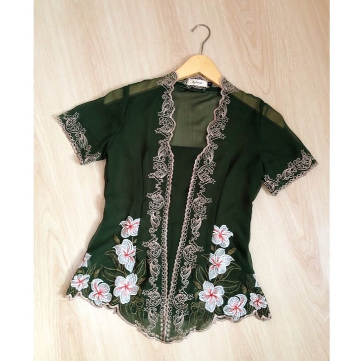 kebaya bordir tangan pndek