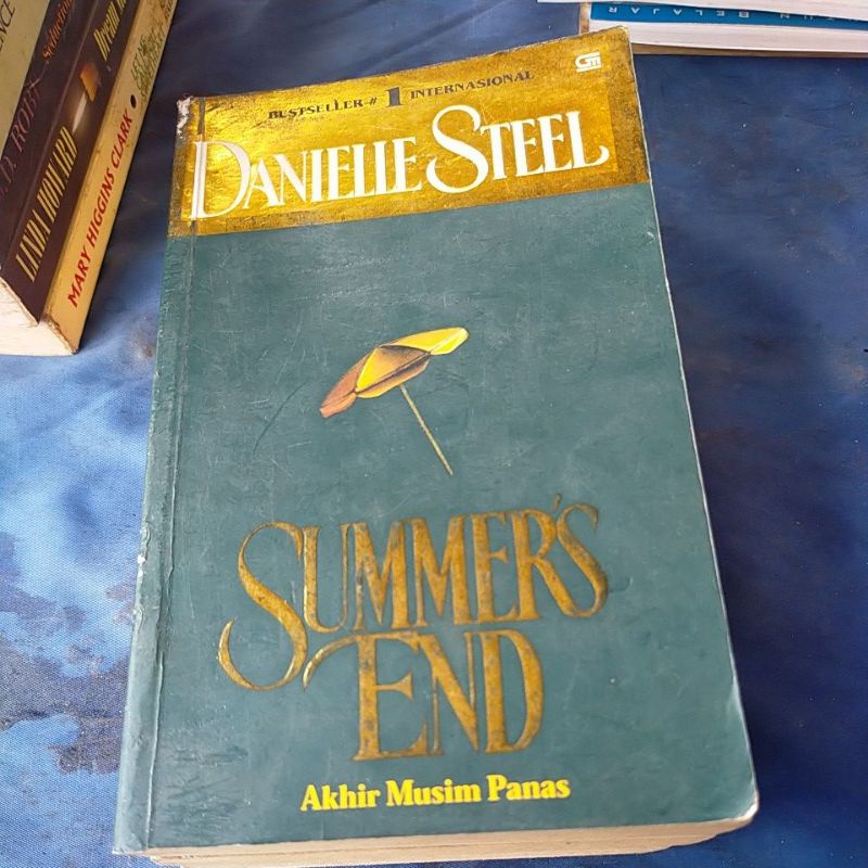 

buku akhir musim panas