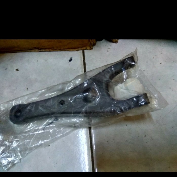 RUSN garpu kopling escudo 1.6 asli