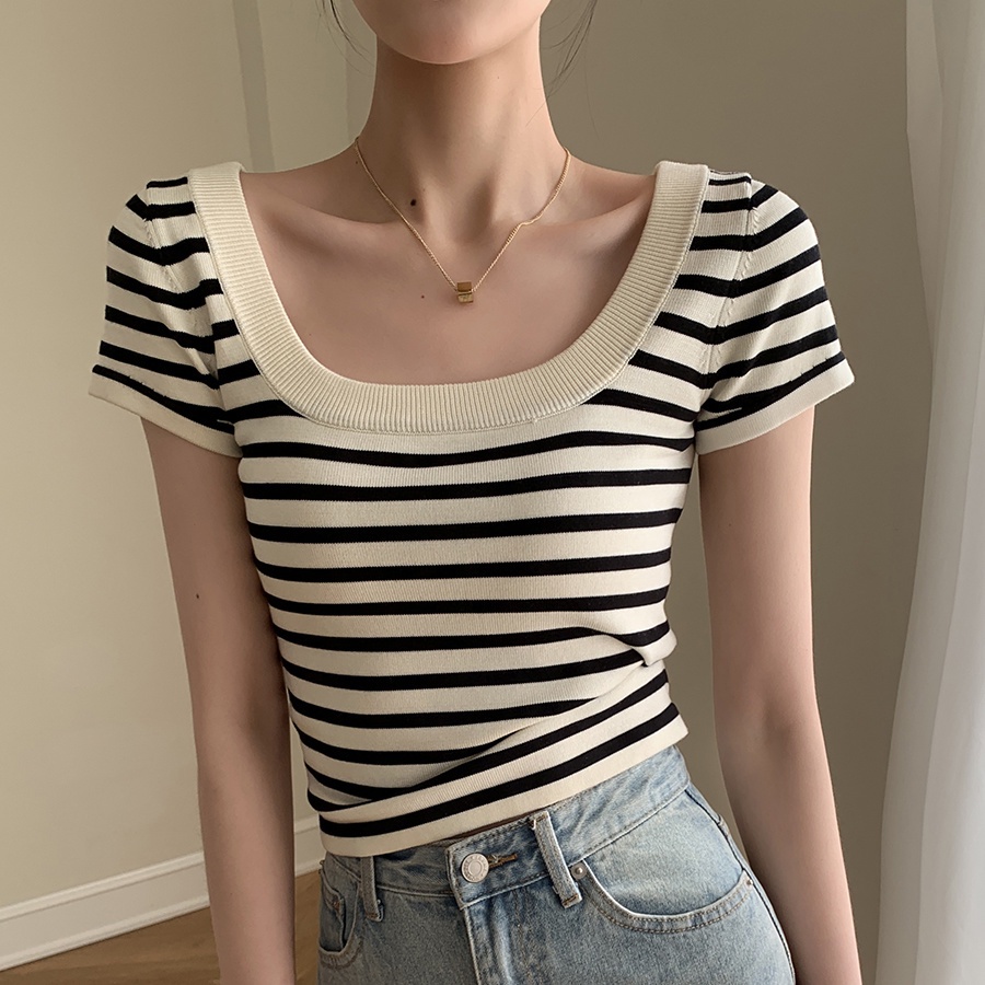 Red Hitam Bergaris Rajutan Lengan Pendek T-shirt Wanita Baru Musim Panas Pakaian Wanita 2023 Kartu Pinggang Kecil Kemeja Leher U top