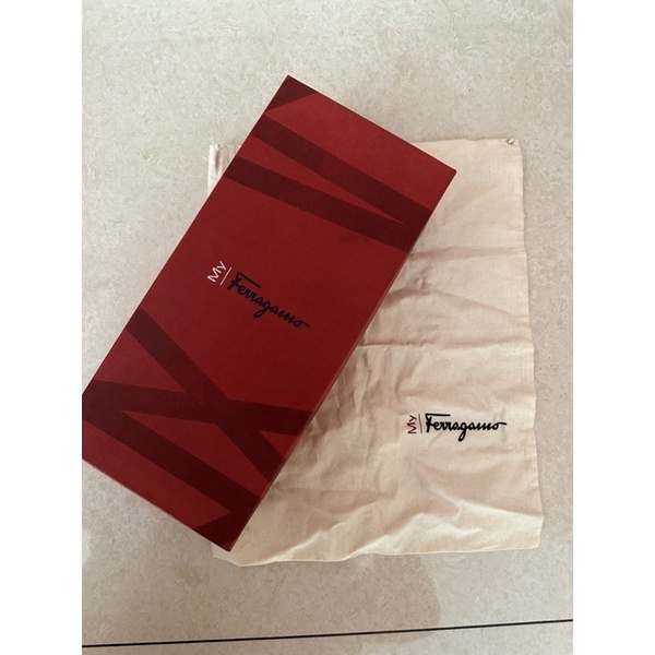 

Ferragamo Shoe Box & Dustbag ORIGINAL