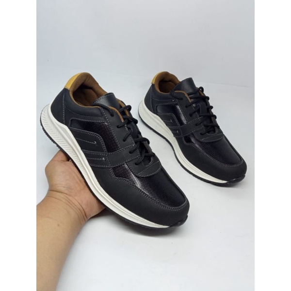 sepatu kulit cowok